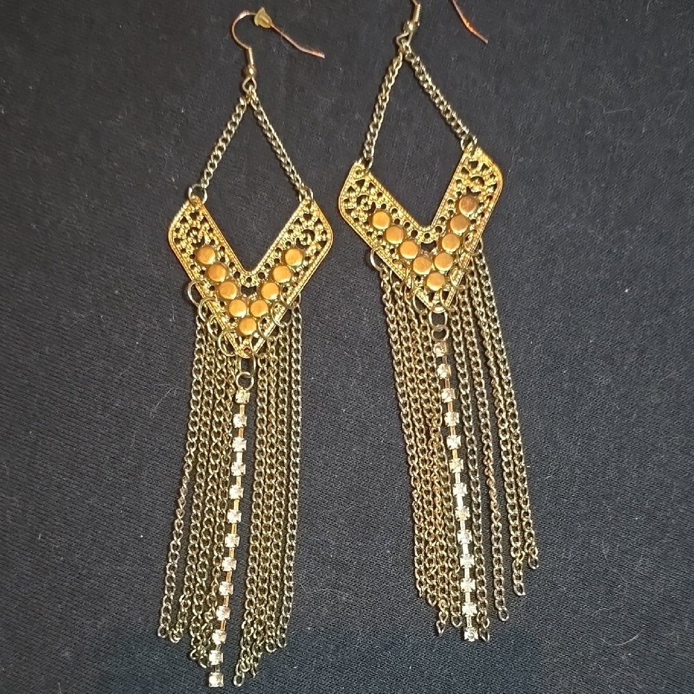 Elegant Gold Chandelier Earrings